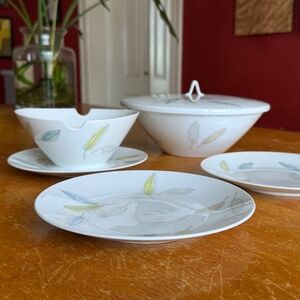 Mid-Century Modern Raymond Loewy Rosenthal Bunte Blattar Moving Leaves Salad Set